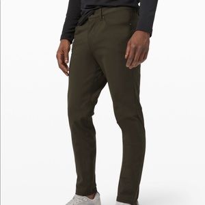 Lululemon men’s olive ABC slim pants  - size 32